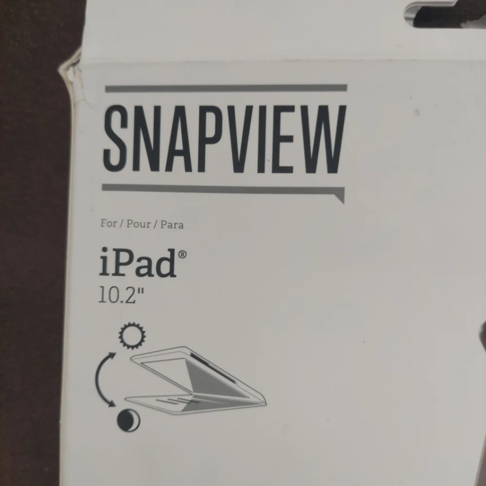 Case Logic Snapview Folio Case for 10.2 iPad